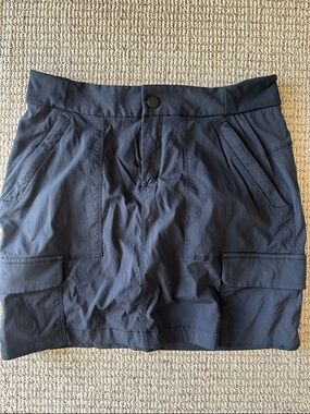 Athleta black Cargo Mini Skirt with Utility Pockets